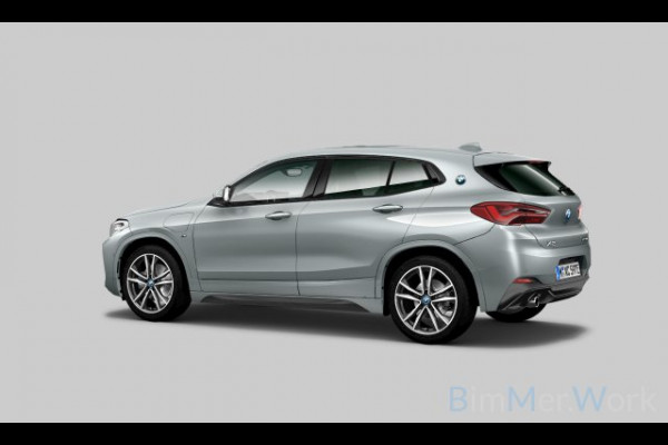 BMW X2 xDrive25e M-Sport Pano M-zetels HUD Camera El-klep 19inch