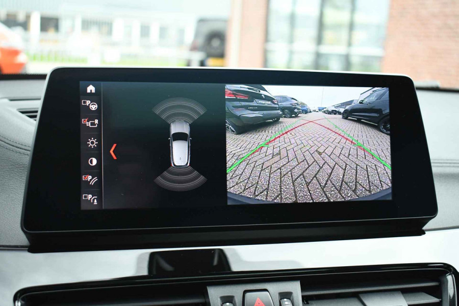BMW X2 xDrive25e M-Sport Pano M-zetels HUD Camera El-klep 19inch