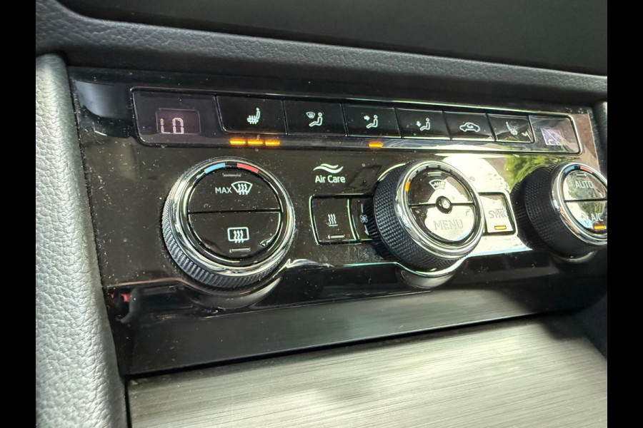 Škoda Superb Combi 1.4 TSI iV STyle Business - Automaat - Mavi - Winterpakket - LED - Climate