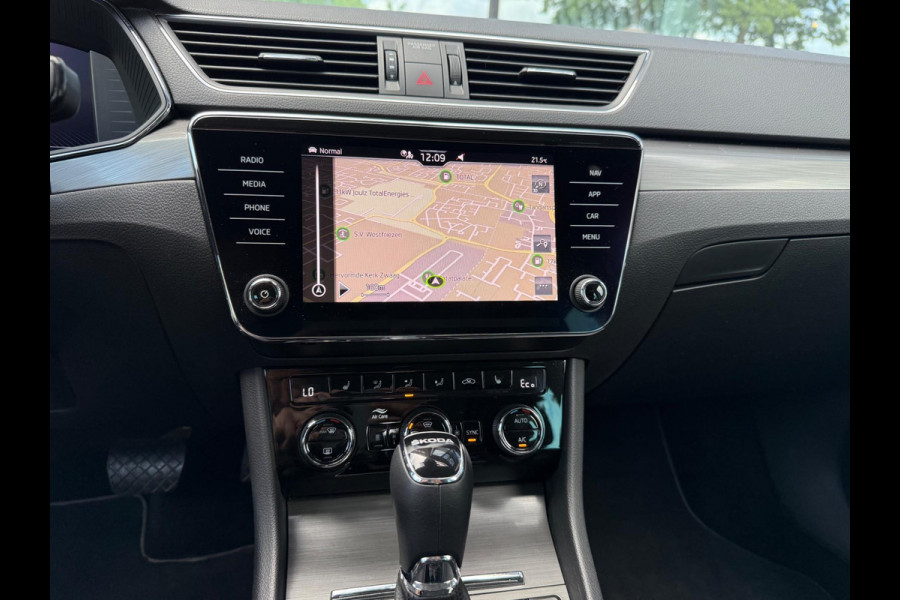 Škoda Superb Combi 1.4 TSI iV STyle Business - Automaat - Mavi - Winterpakket - LED - Climate