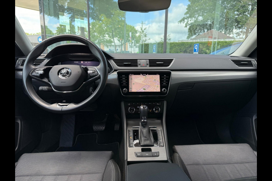 Škoda Superb Combi 1.4 TSI iV STyle Business - Automaat - Mavi - Winterpakket - LED - Climate