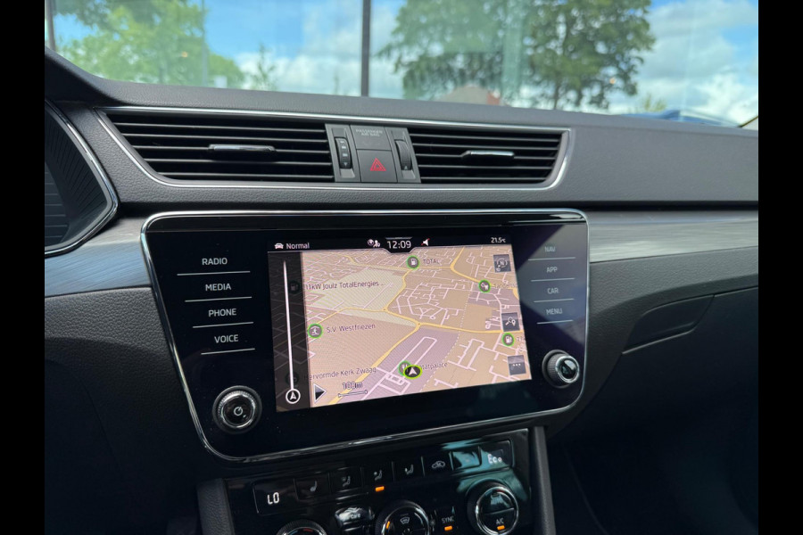 Škoda Superb Combi 1.4 TSI iV STyle Business - Automaat - Mavi - Winterpakket - LED - Climate