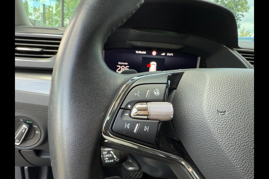 Škoda Superb Combi 1.4 TSI iV STyle Business - Automaat - Mavi - Winterpakket - LED - Climate