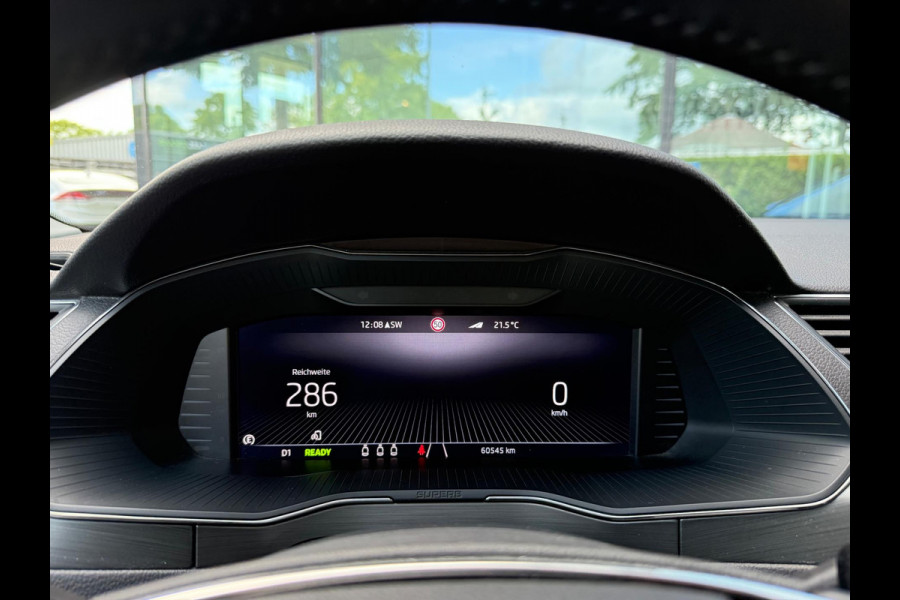 Škoda Superb Combi 1.4 TSI iV STyle Business - Automaat - Mavi - Winterpakket - LED - Climate