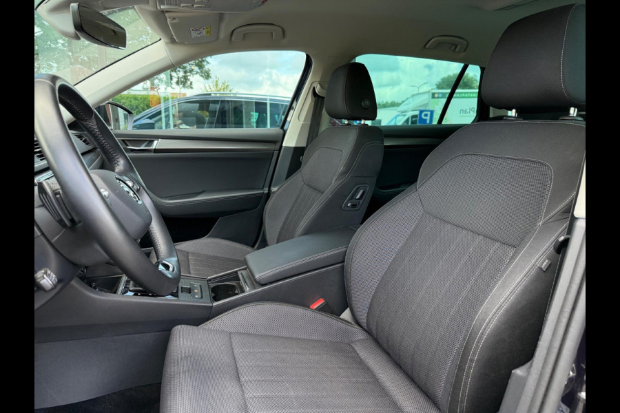 Škoda Superb Combi 1.4 TSI iV STyle Business - Automaat - Mavi - Winterpakket - LED - Climate