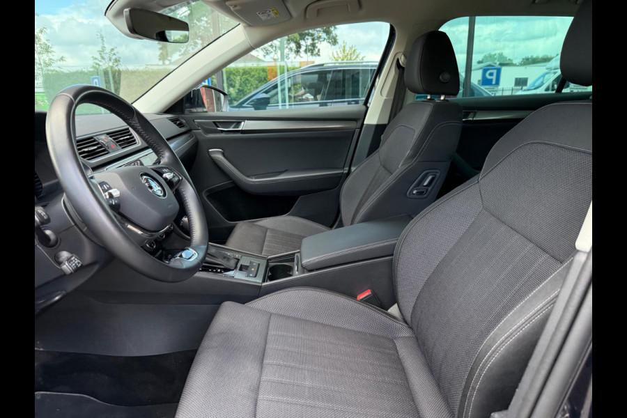 Škoda Superb Combi 1.4 TSI iV STyle Business - Automaat - Mavi - Winterpakket - LED - Climate