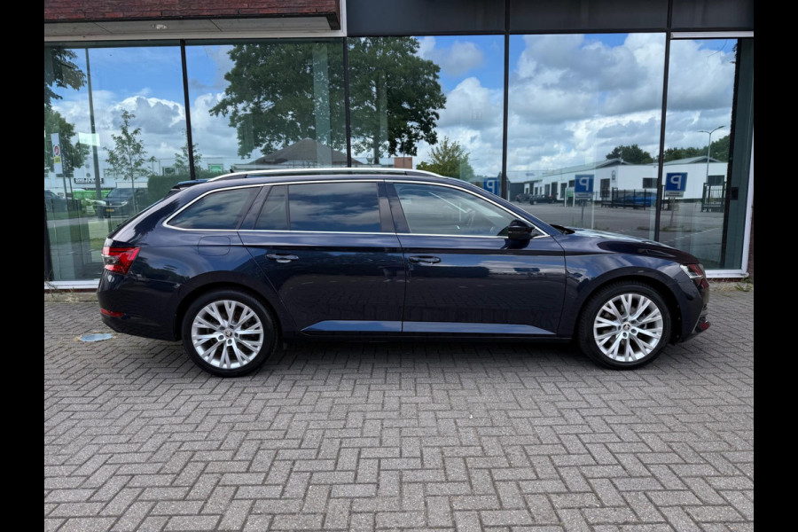 Škoda Superb Combi 1.4 TSI iV STyle Business - Automaat - Mavi - Winterpakket - LED - Climate