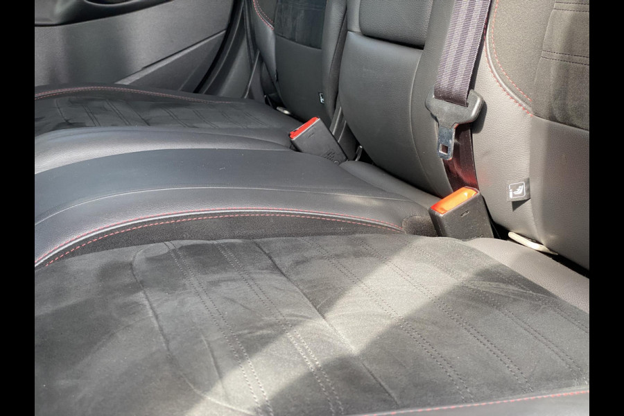 Ford Kuga 1.5 EcoBoost ST Line 150pk | Wegklapbare Trekhaak | 2.000kg Trekgewicht