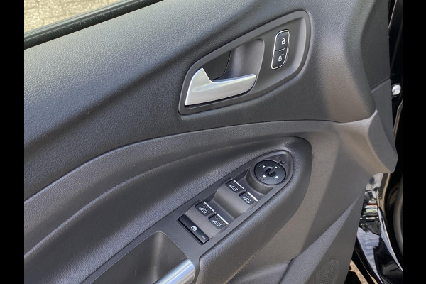 Ford Kuga 1.5 EcoBoost ST Line 150pk | Wegklapbare Trekhaak | 2.000kg Trekgewicht