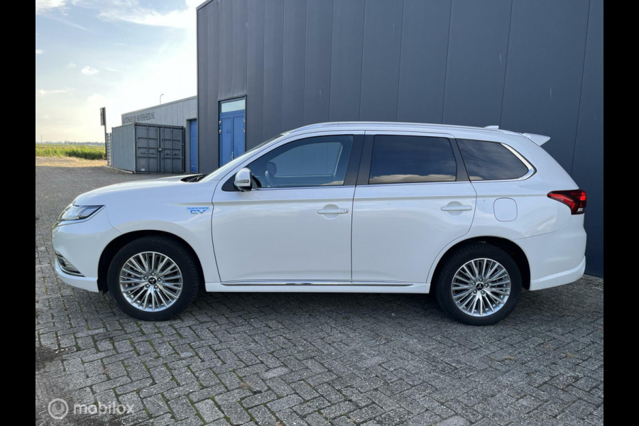 Mitsubishi Outlander 2.4 PHEV Instyle| trehaak afn.| leer