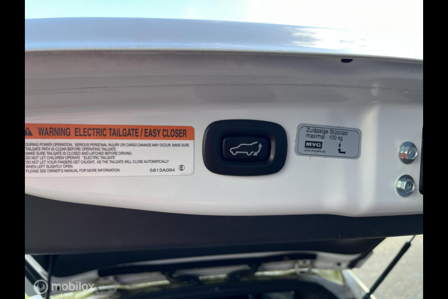 Mitsubishi Outlander 2.4 PHEV Instyle| trehaak afn.| leer