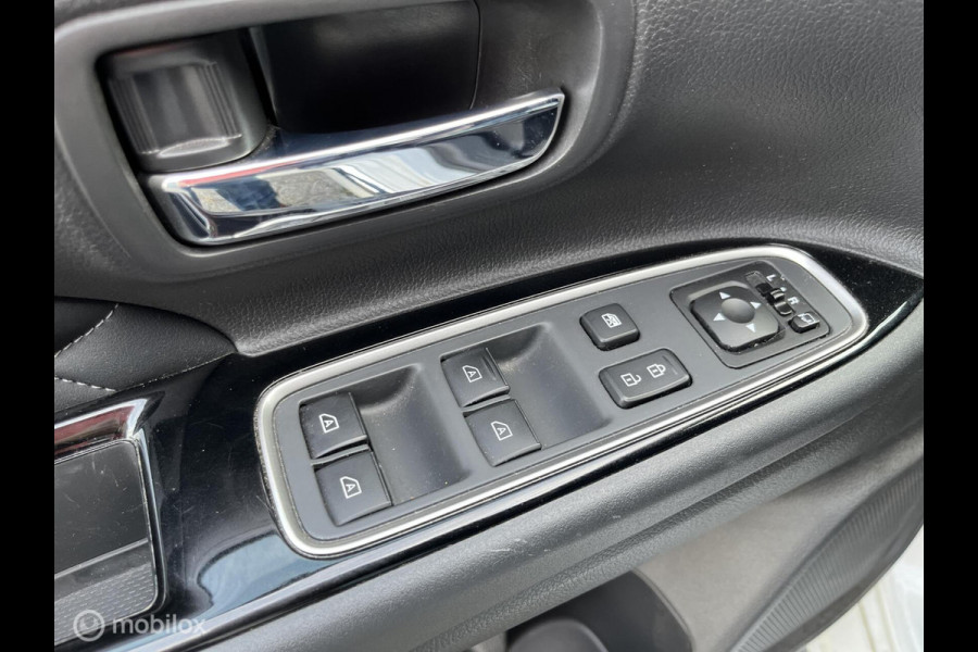 Mitsubishi Outlander 2.4 PHEV Instyle| trehaak afn.| leer
