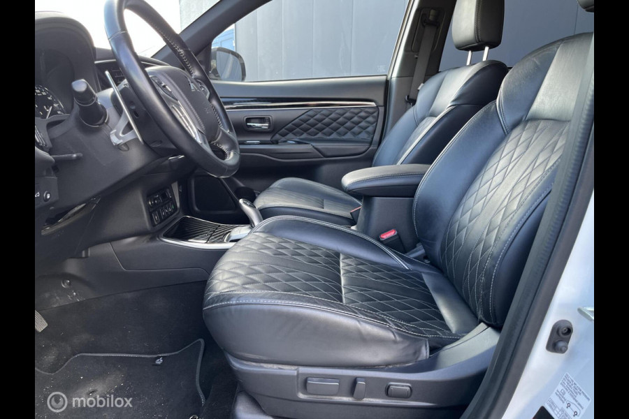 Mitsubishi Outlander 2.4 PHEV Instyle| trehaak afn.| leer