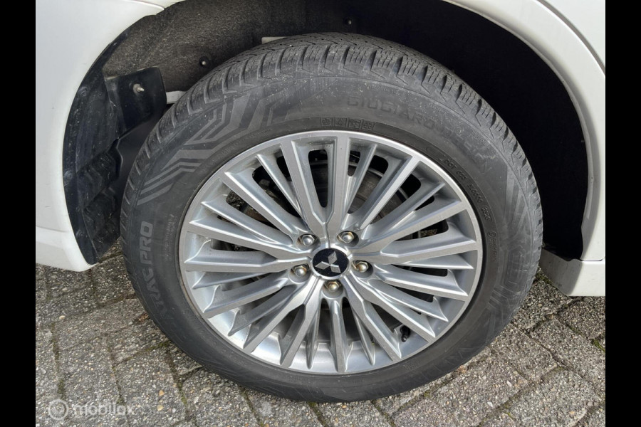 Mitsubishi Outlander 2.4 PHEV Instyle| trehaak afn.| leer
