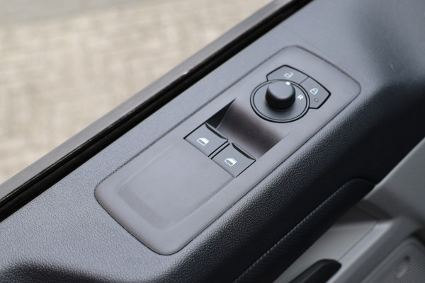 Ford Transit Custom 320 2.0 TDCI 150 PK L2H1 DC LIMITED | L+R Schuifdeur | Dubbel Cabine | Camera | CarPlay | Lane Assist | PDC V+A | Raptor Edition | 5-Zitter | Verlengde fabrieksgarantie tot 12-2029
