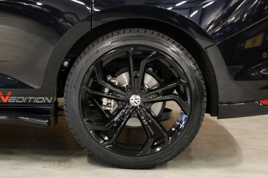 Volkswagen Caddy Cargo 2.0 TDI DSG R-Line | L+R Schuifdeur | ACC | Side Assist | Lane Assist | Virtual Cockpit | Camera | CarPlay | Stoelverwarming | LED Koplampen | Sidebars | Spoilerkit | DAB | Fabrieksgarantie | Facelift model | BPM Vrij