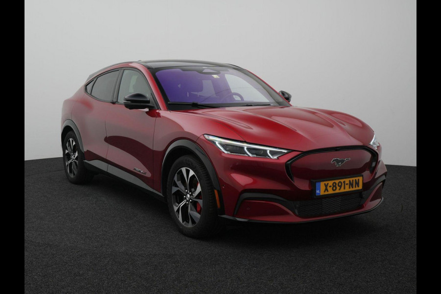 Ford Mustang Mach-E Extended Premium RWD 98 kWh 294pk | Technology Pack Plus | Panoramadak