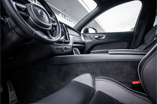 Volvo XC60 2.0 T6 Recharge AWD R-Design ** Luchtvering ** Panodak ** 360 HUD ** Trekhaak
