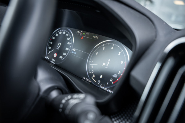 Volvo XC40 2.0 B4 R-Design - Seat Pack - Lightning Pack 2.000kg trekgewicht!!