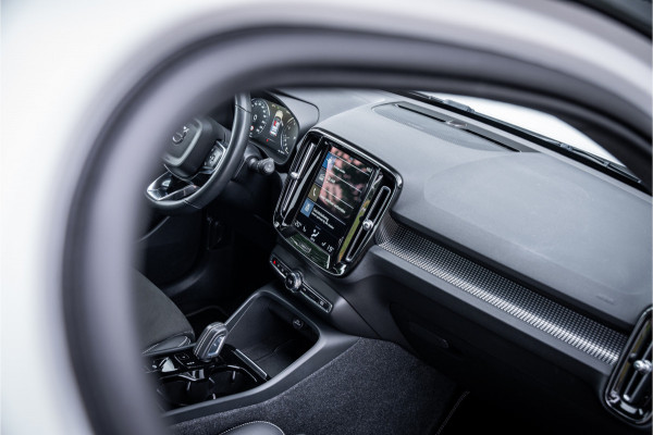 Volvo XC40 2.0 B4 R-Design - Seat Pack - Lightning Pack 2.000kg trekgewicht!!