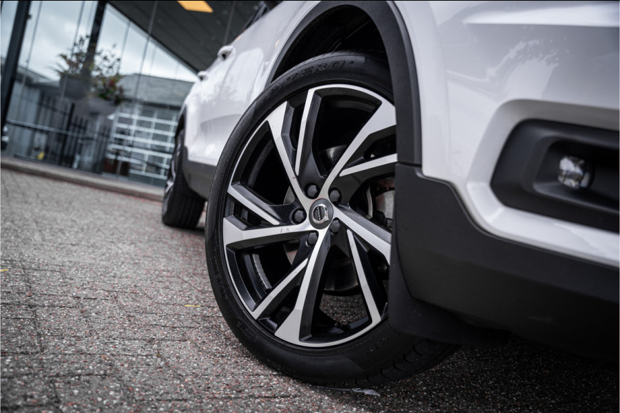 Volvo XC40 2.0 B4 R-Design - Seat Pack - Lightning Pack 2.000kg trekgewicht!!