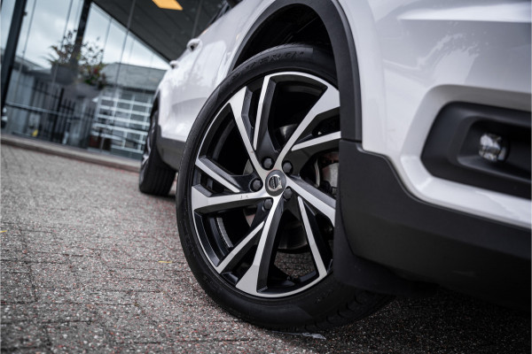 Volvo XC40 2.0 B4 R-Design - Seat Pack - Lightning Pack 2.000kg trekgewicht!!
