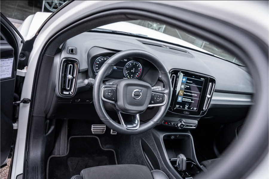 Volvo XC40 2.0 B4 R-Design - Seat Pack - Lightning Pack 2.000kg trekgewicht!!