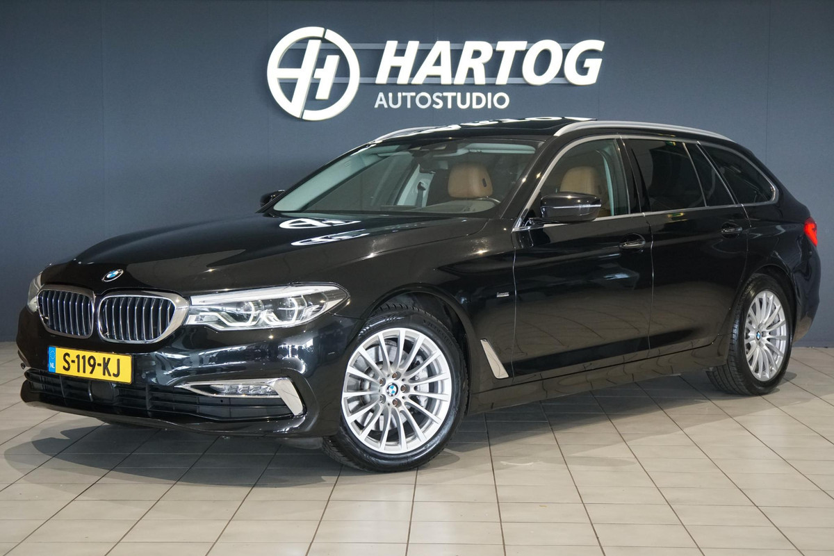 BMW 5 Serie Touring 530i xDrive Executive / ADAPTIEVE DEMPING / PANODAK / CAMERA / DODEHOEKDETECTIE / DEALER ONDERHOUDEN BMW 5 Serie Touring 530i xDrive Executive / ADAPTIEVE DEMPING / PANODAK / CAMERA / DODEHOEKDETECTIE / DEALER ONDERHOUDEN