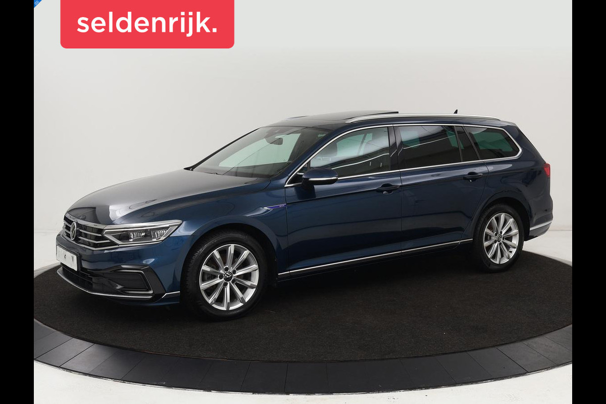 Volkswagen Passat 1.4 TSI PHEV GTE | Panoramadak | Leder | Trekhaak | Stoelverwarming | Camera | Marix LED | Massage | Virtual Cockpit | Carplay | Navigatie | Memory | Adaptive cruise Volkswagen Passat 1.4 TSI PHEV GTE | Panoramadak | Leder | Trekhaak | Stoelverwarming | Camera | Marix LED | Massage | Virtual Cockpit | Carplay | Navigatie | Memory | Adaptive cruise