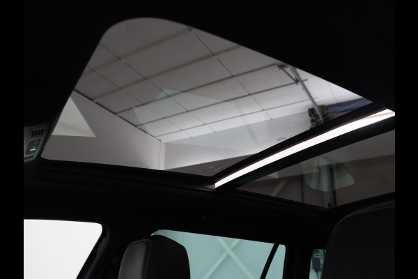 Volkswagen Passat 1.4 TSI PHEV GTE | Panoramadak | Leder | Trekhaak | Stoelverwarming | Camera | Marix LED | Massage | Virtual Cockpit | Carplay | Navigatie | Memory | Adaptive cruise