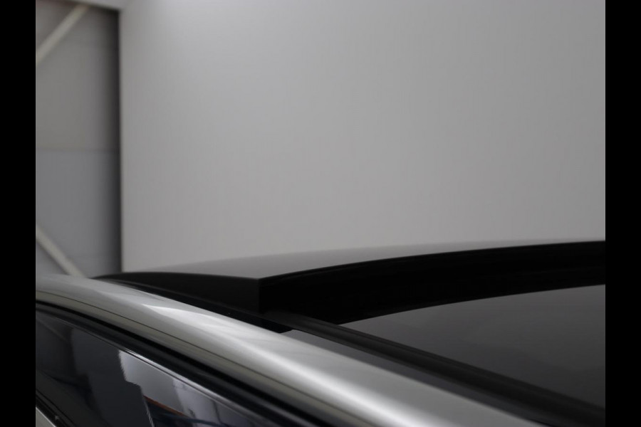 Volkswagen Passat 1.4 TSI PHEV GTE | Panoramadak | Leder | Trekhaak | Stoelverwarming | Camera | Marix LED | Massage | Virtual Cockpit | Carplay | Navigatie | Memory | Adaptive cruise