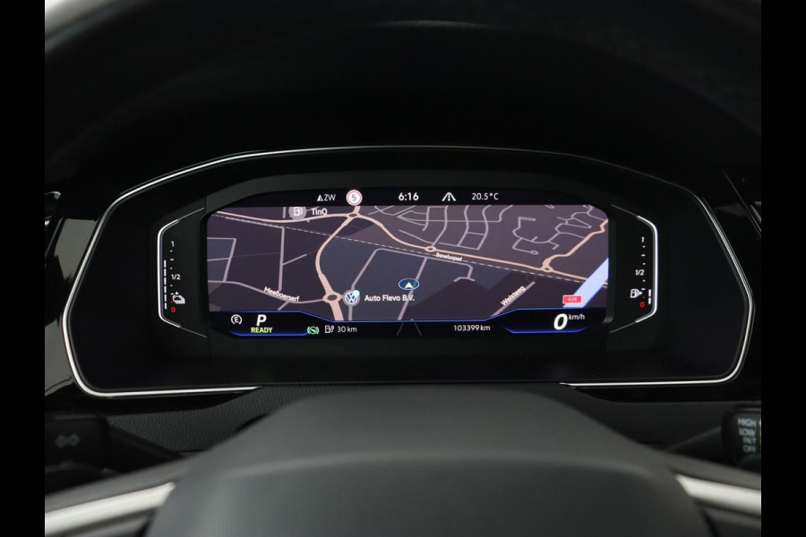 Volkswagen Passat 1.4 TSI PHEV GTE | Panoramadak | Leder | Trekhaak | Stoelverwarming | Camera | Marix LED | Massage | Virtual Cockpit | Carplay | Navigatie | Memory | Adaptive cruise