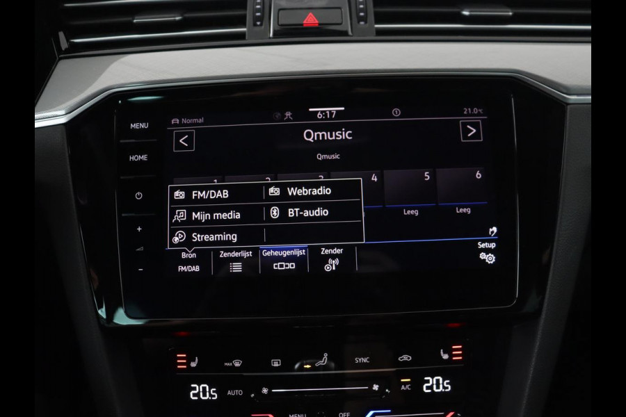Volkswagen Passat 1.4 TSI PHEV GTE | Panoramadak | Leder | Trekhaak | Stoelverwarming | Camera | Marix LED | Massage | Virtual Cockpit | Carplay | Navigatie | Memory | Adaptive cruise