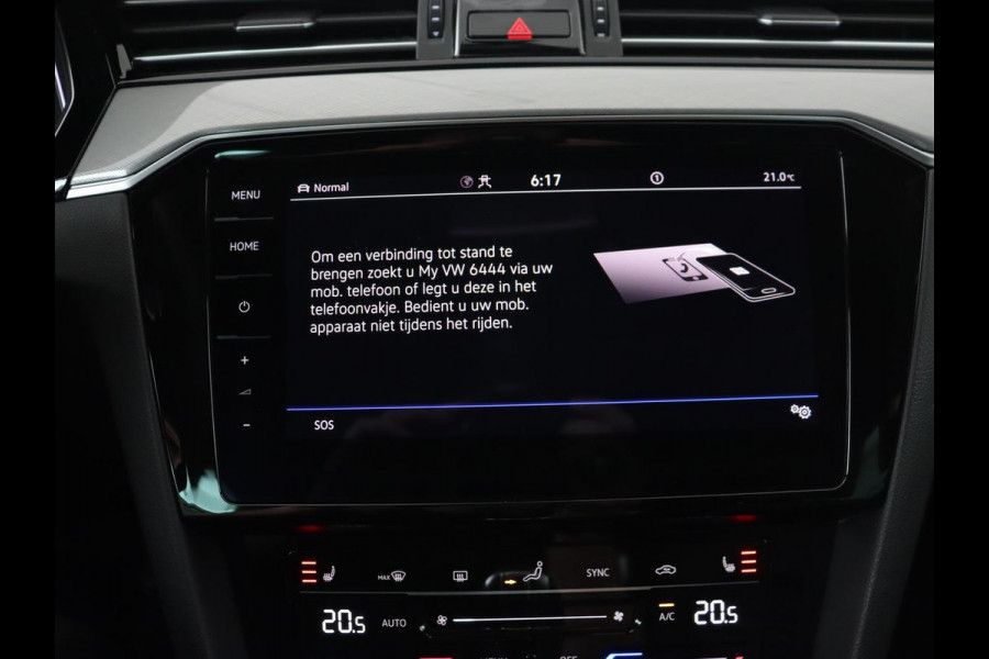 Volkswagen Passat 1.4 TSI PHEV GTE | Panoramadak | Leder | Trekhaak | Stoelverwarming | Camera | Marix LED | Massage | Virtual Cockpit | Carplay | Navigatie | Memory | Adaptive cruise