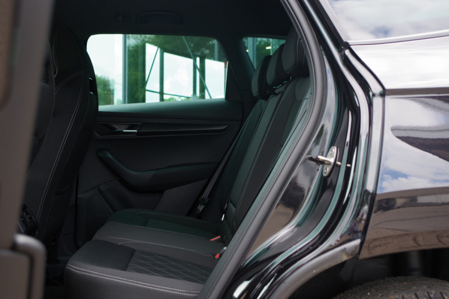 Škoda Karoq 1.5 TSI ACT Sportline 150 PK Automaat BNS, Trekhaak, Keyless, Winterpakket, Camera