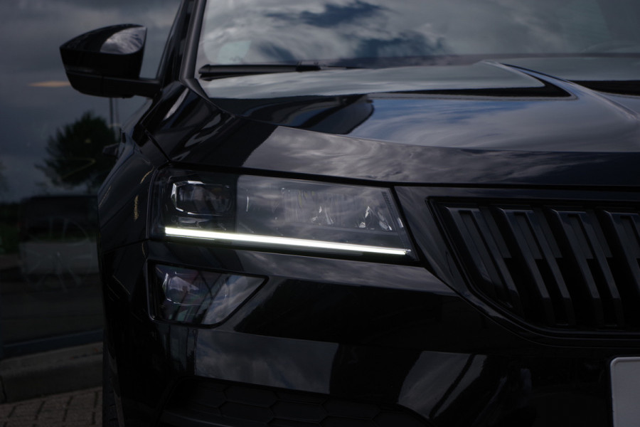 Škoda Karoq 1.5 TSI ACT Sportline 150 PK Automaat BNS, Trekhaak, Keyless, Winterpakket, Camera