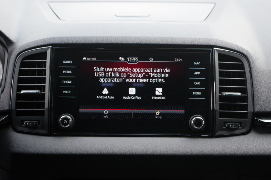 Škoda Karoq 1.5 TSI ACT Sportline 150 PK Automaat BNS, Trekhaak, Keyless, Winterpakket, Camera