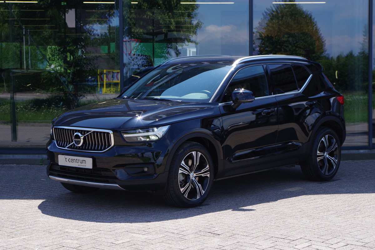 Volvo XC40 1.5 T5 263 PK PHEV Recharge Inscription Expression, 360 Camera, Memory, 19" LM, Blind Spot, Carplay Volvo XC40 1.5 T5 263 PK PHEV Recharge Inscription Expression, 360 Camera, Memory, 19" LM, Blind Spot, Carplay