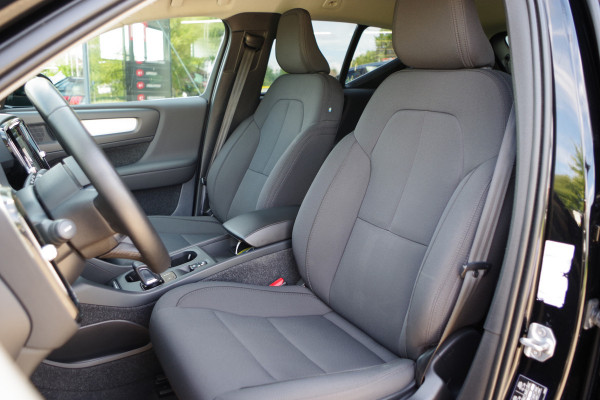 Volvo XC40 1.5 T5 263 PK PHEV Recharge Inscription Expression, 360 Camera, Memory, 19" LM, Blind Spot, Carplay