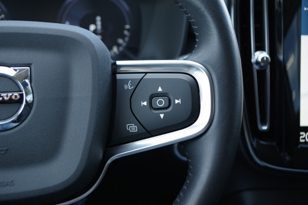 Volvo XC40 1.5 T5 263 PK PHEV Recharge Inscription Expression, 360 Camera, Memory, 19" LM, Blind Spot, Carplay