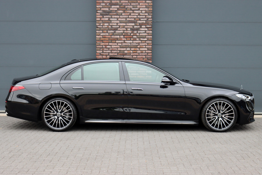 Mercedes-Benz S-Klasse 580 V8 4MATIC Lang AMG Line Aut9 | Airmatic | Chauffeurspakket | Achterasbesturing | Drive Pilot | Augmented HUD | Distronic+ | Burmester | Nappa Leder | 3D-Display | Vlakkenverwarming | Zonweringspakket |