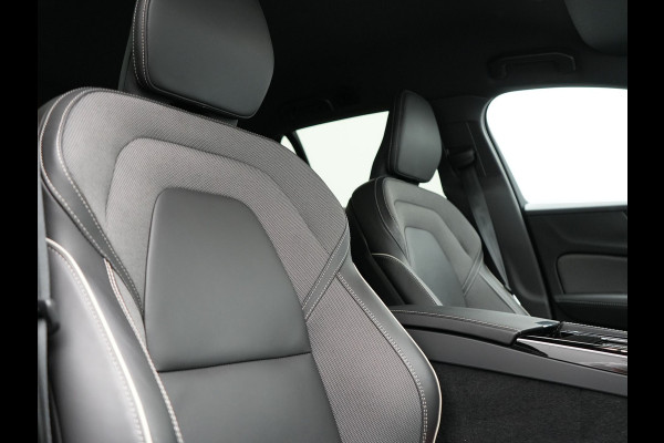 Volvo V60 T8 Plug-in hybrid AWD Plus Dark Plug in Hybrid 455pk Dealer O.H. PHEV | Adaptive Cruise | 360 Camera | Lederen Sportstoelen Memory & Verwarmd | Harman Kardon | Pilot Assist | Google Assistent | Apple Carplay | Keyless | Google Maps |  Virtual | DAB
