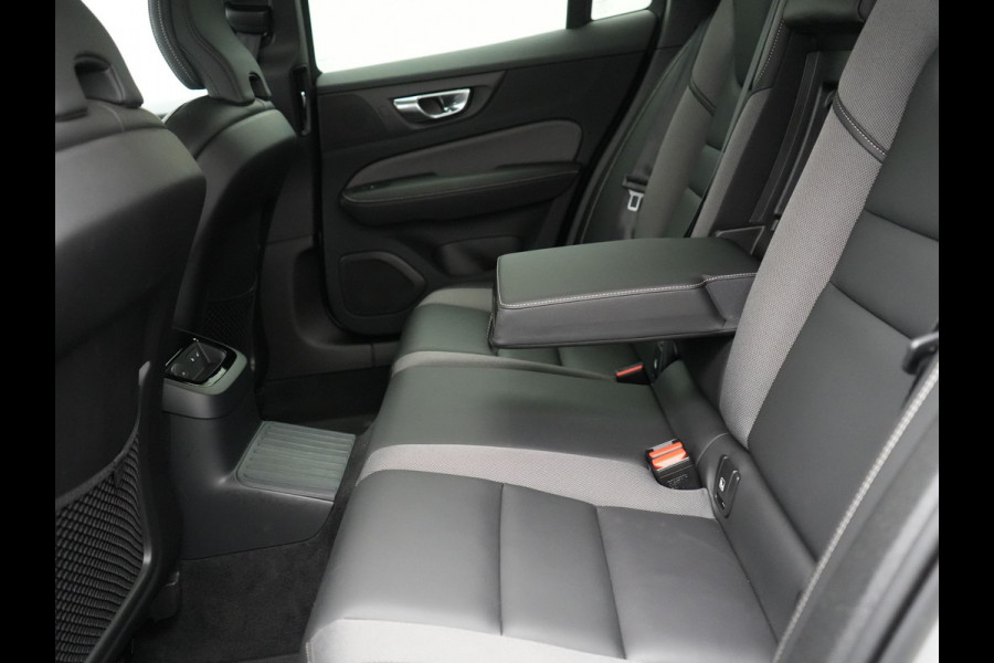 Volvo V60 T8 Plug-in hybrid AWD Plus Dark Plug in Hybrid 455pk Dealer O.H. PHEV | Adaptive Cruise | 360 Camera | Lederen Sportstoelen Memory & Verwarmd | Harman Kardon | Pilot Assist | Google Assistent | Apple Carplay | Keyless | Google Maps |  Virtual | DAB