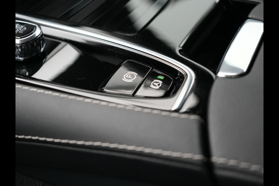 Volvo V60 T8 Plug-in hybrid AWD Plus Dark Plug in Hybrid 455pk Dealer O.H. PHEV | Adaptive Cruise | 360 Camera | Lederen Sportstoelen Memory & Verwarmd | Harman Kardon | Pilot Assist | Google Assistent | Apple Carplay | Keyless | Google Maps |  Virtual | DAB