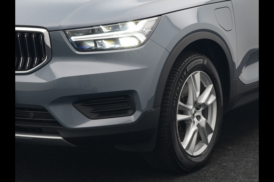 Volvo XC40 T4 Recharge Inscription Plug In Hybrid 211pk Dealer O.H PHEV | Trekhaak Af Fabriek | Panodak | Adaptive Cruise | Camera | Lederen Sportstoelen Memory & Verwarmd | Harman Kardon | Pilot Assist | Apple Carplay | Virtual | DAB |
