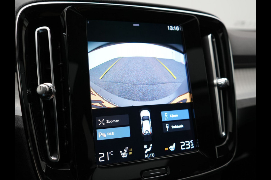 Volvo XC40 T4 Recharge Inscription Plug In Hybrid 211pk Dealer O.H PHEV | Trekhaak Af Fabriek | Panodak | Adaptive Cruise | Camera | Lederen Sportstoelen Memory & Verwarmd | Harman Kardon | Pilot Assist | Apple Carplay | Virtual | DAB |
