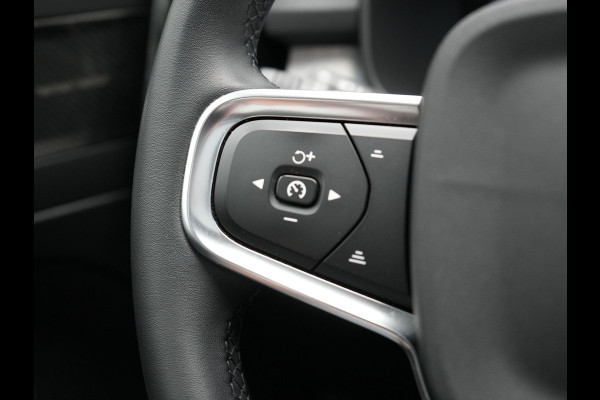 Volvo XC40 T4 Recharge Inscription Plug In Hybrid 211pk Dealer O.H PHEV | Trekhaak Af Fabriek | Panodak | Adaptive Cruise | Camera | Lederen Sportstoelen Memory & Verwarmd | Harman Kardon | Pilot Assist | Apple Carplay | Virtual | DAB |
