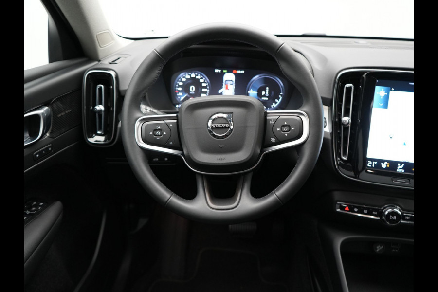 Volvo XC40 T4 Recharge Inscription Plug In Hybrid 211pk Dealer O.H PHEV | Trekhaak Af Fabriek | Panodak | Adaptive Cruise | Camera | Lederen Sportstoelen Memory & Verwarmd | Harman Kardon | Pilot Assist | Apple Carplay | Virtual | DAB |