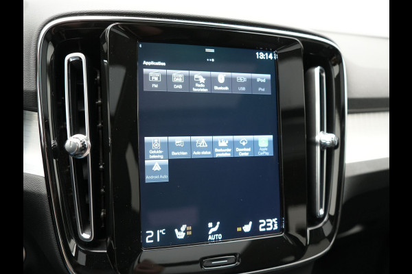 Volvo XC40 T4 Recharge Inscription Plug In Hybrid 211pk Dealer O.H PHEV | Trekhaak Af Fabriek | Panodak | Adaptive Cruise | Camera | Lederen Sportstoelen Memory & Verwarmd | Harman Kardon | Pilot Assist | Apple Carplay | Virtual | DAB |