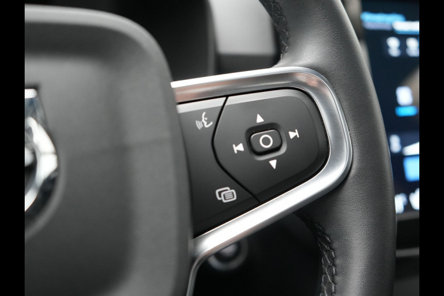 Volvo XC40 T4 Recharge Inscription Plug In Hybrid 211pk Dealer O.H PHEV | Trekhaak Af Fabriek | Panodak | Adaptive Cruise | Camera | Lederen Sportstoelen Memory & Verwarmd | Harman Kardon | Pilot Assist | Apple Carplay | Virtual | DAB |